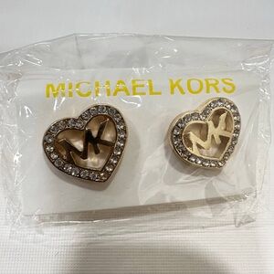 NWT MICHAEL KORS - MK Pavé Heart Stud Earrings, gold